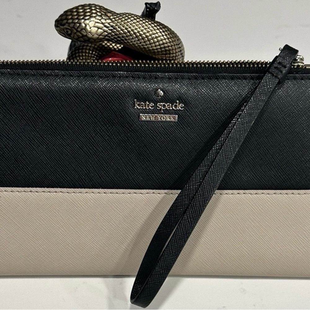 Kate Spade Black and Tan Wristlet